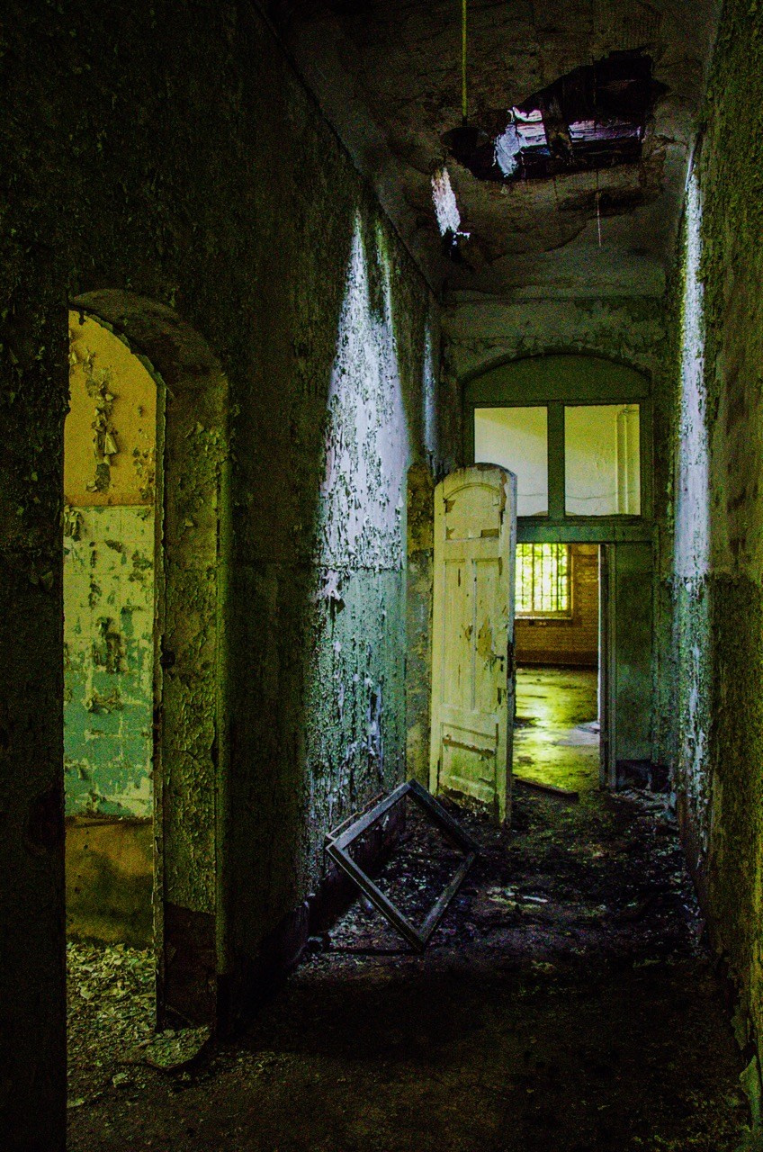 Aesthetic of Chaos. Katerina Kiper Photography