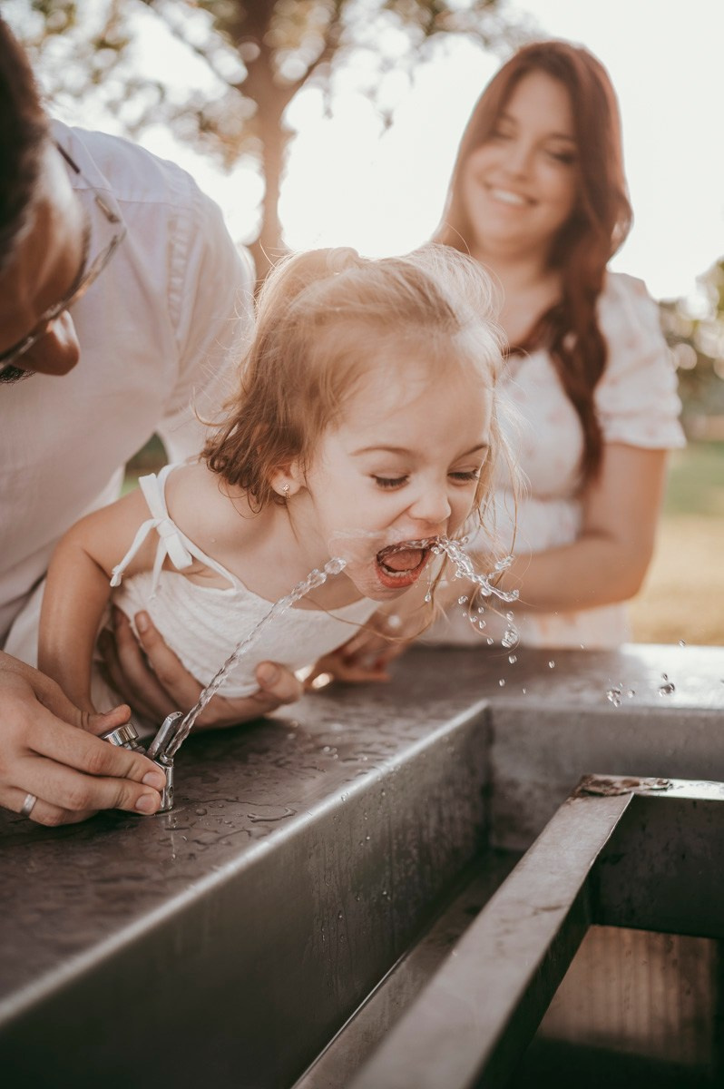 Kristina, Milos i Kalina / porodicno fotografisanje u prirodi. Deciji i porodicni fotograf u Beogradu Oksana Skendzic