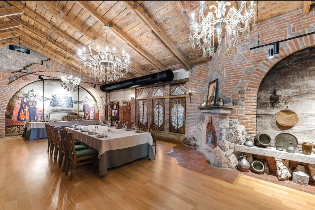 Ethnographer restaurant. Главная