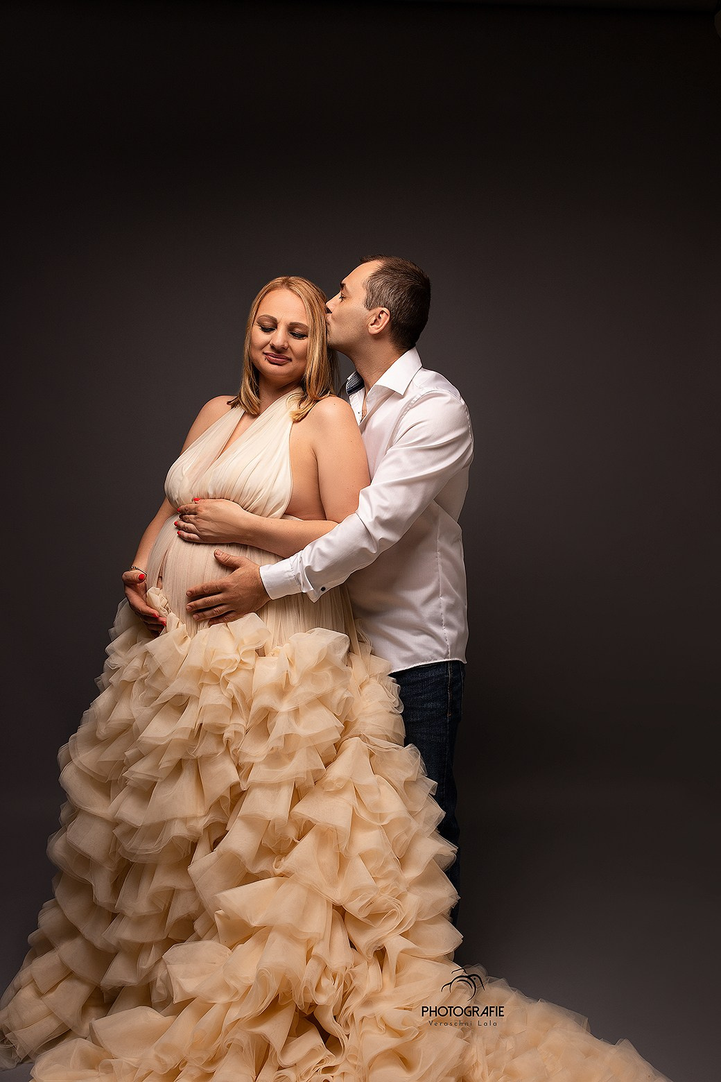 BABYBAUCH. Neugeboren und Babybauchfotoshooting in Cloppenburg