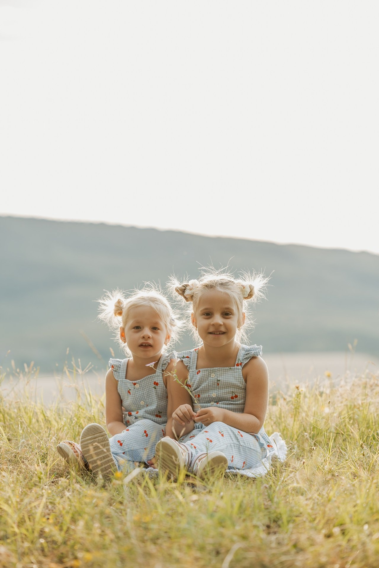 Recenzii. Albume de absolvire: gradinita, gimnaziu, liceu. Venete in Moldova