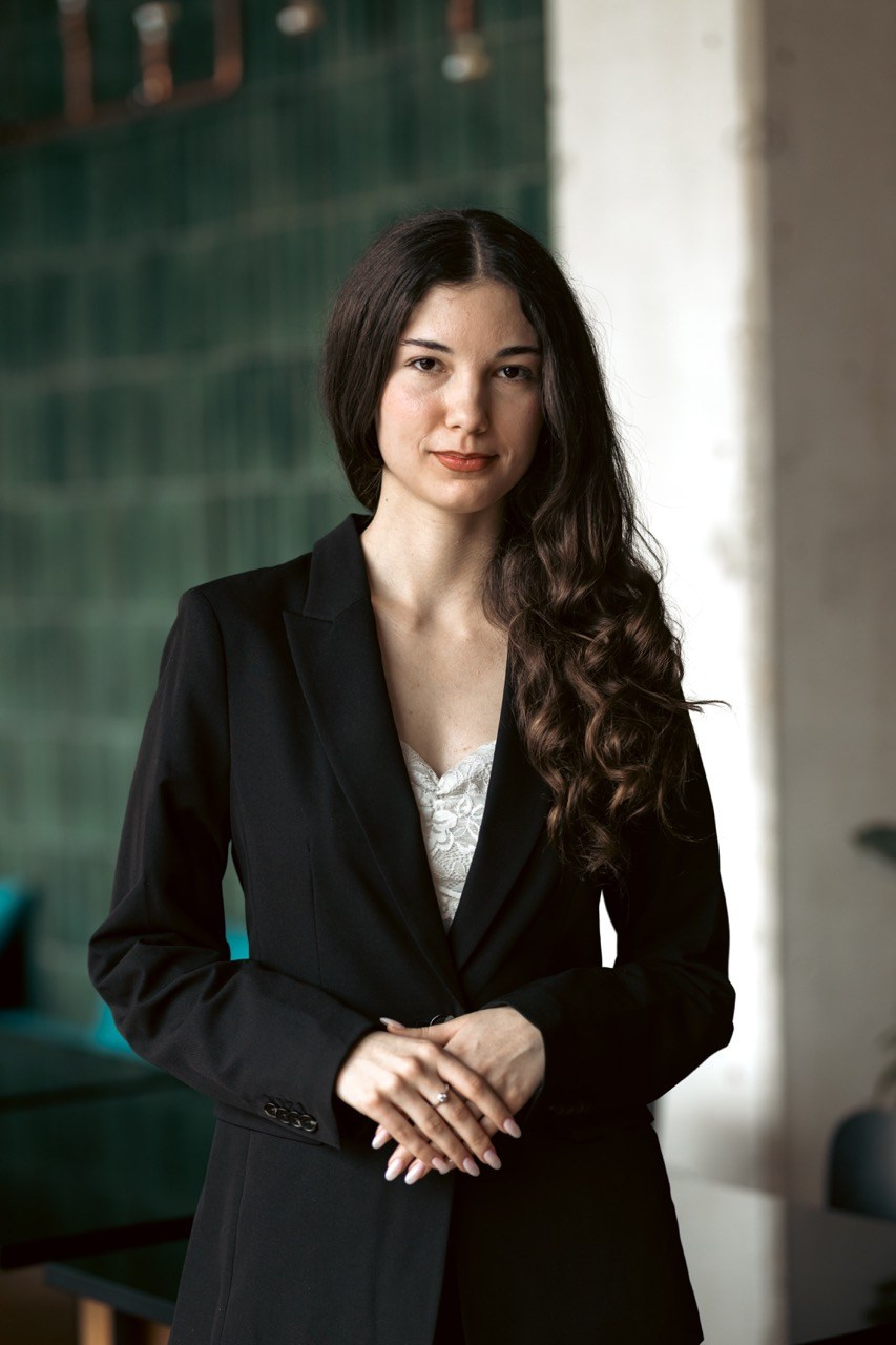 Dana Lišková - Portrait and brand photographer Prague - Business portrait Prague - Brand photo Prague - Business and corporate portrait Prague - Corporate photography Prague