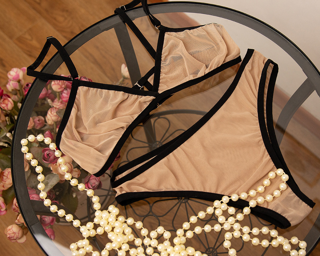 Produktfotografie für handgemachte Lingerie. Svetlana Vidru Fotograf aus Speyer und Germersheim