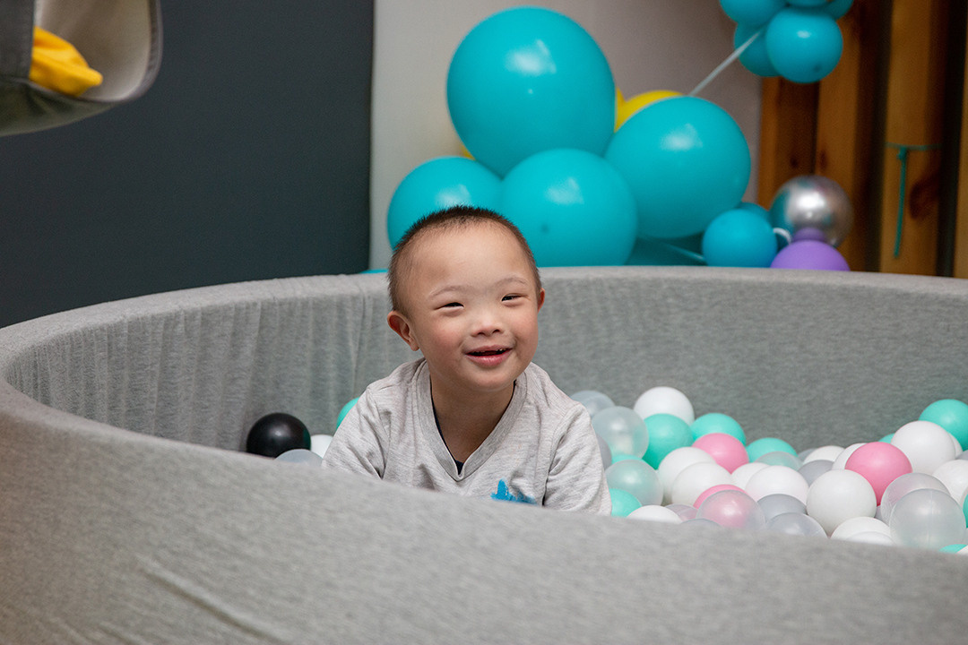 Новогодний праздник у солнечных деток. Svetlana Vidru Fotograf aus Speyer und Germersheim