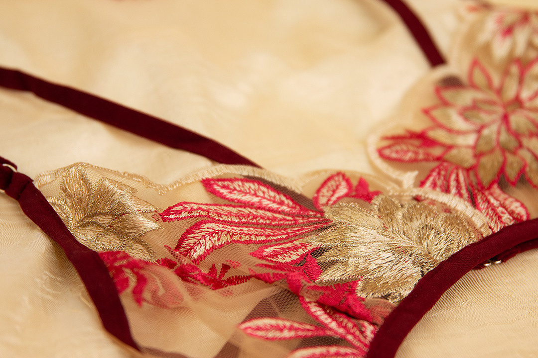 Produktfotografie für handgemachte Lingerie. Svetlana Vidru Fotograf aus Speyer und Germersheim