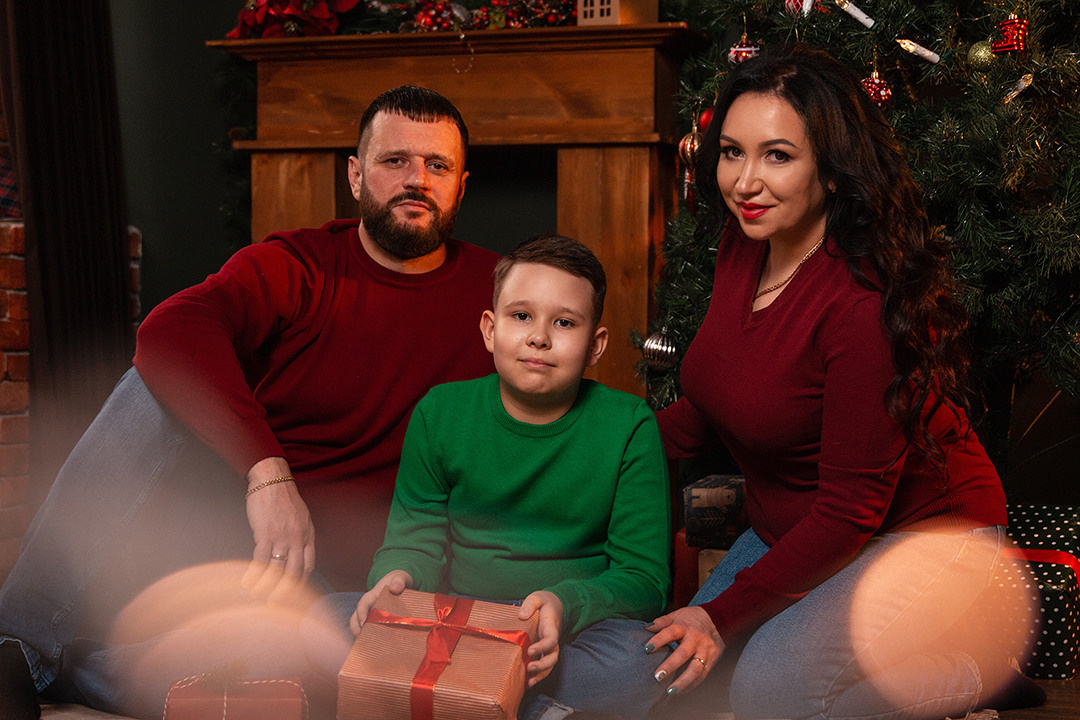 Семейная фотосессия в студии Клевер. Ляйсан, Александр и Елисей. Svetlana Vidru Fotograf aus Speyer und Germersheim