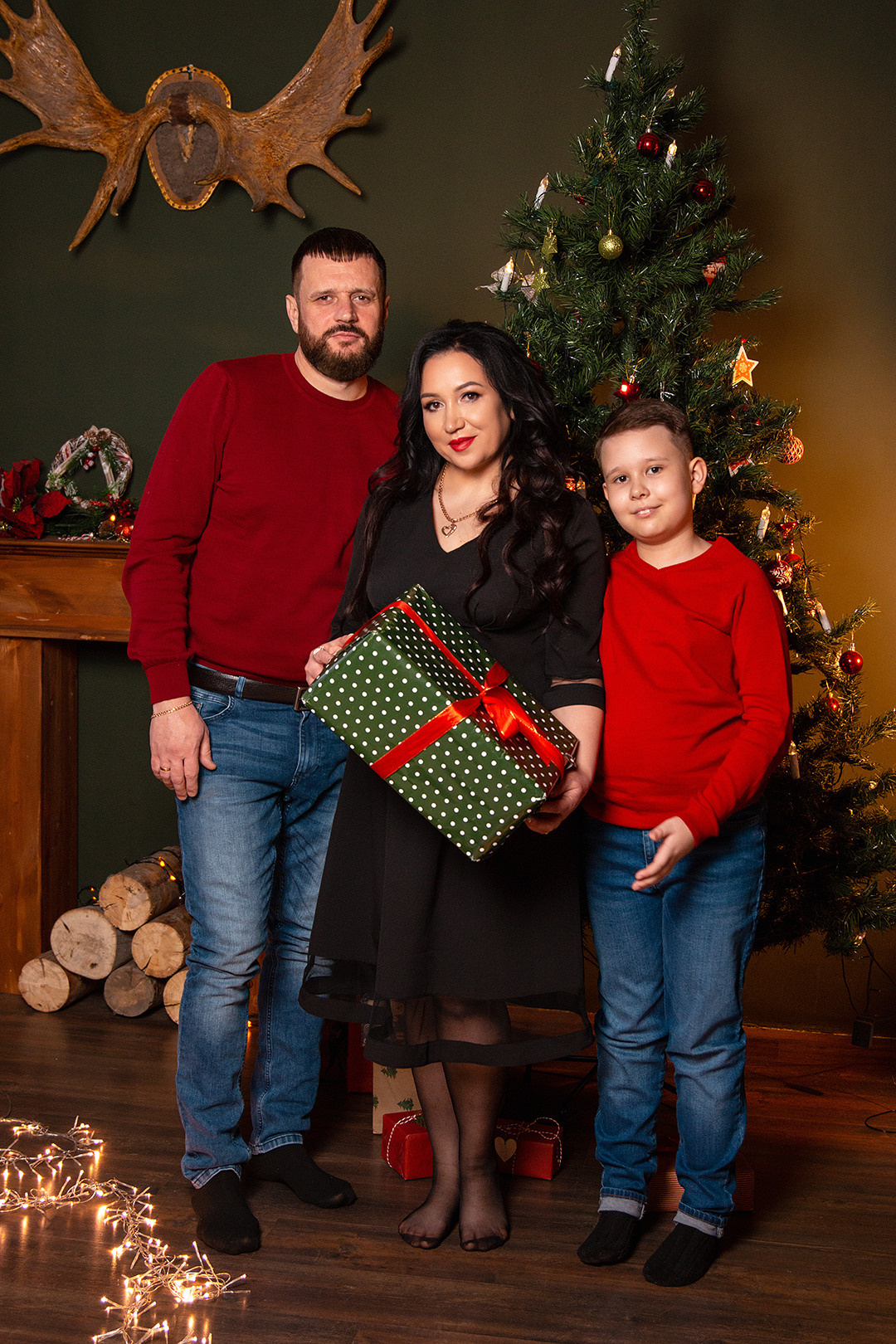 Семейная фотосессия в студии Клевер. Ляйсан, Александр и Елисей. Svetlana Vidru Fotograf aus Speyer und Germersheim