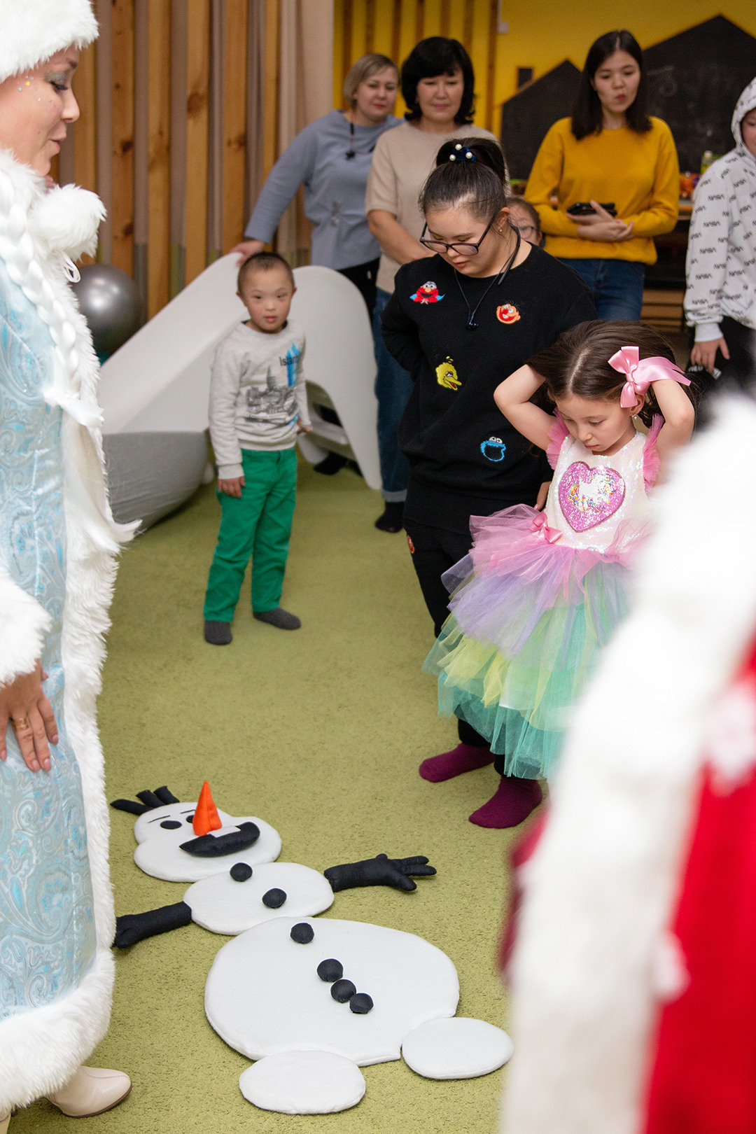 Новогодний праздник у солнечных деток. Svetlana Vidru Fotograf aus Speyer und Germersheim