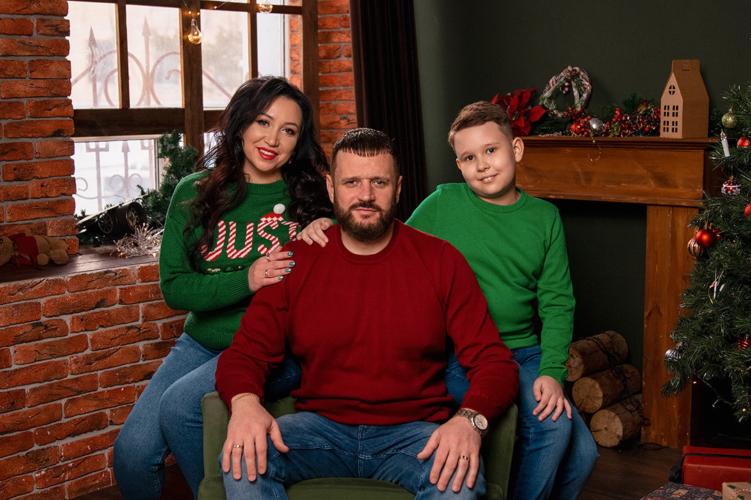 Семейная фотосессия в студии Клевер. Ляйсан, Александр и Елисей. Svetlana Vidru Fotograf aus Speyer und Germersheim