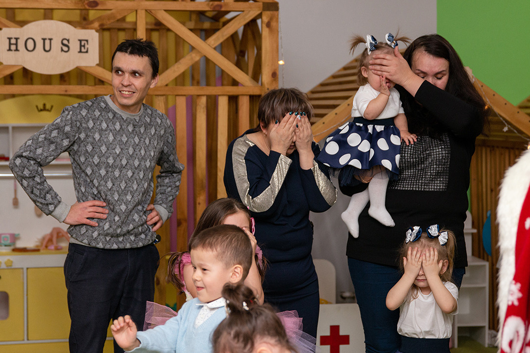 Новогодний праздник у солнечных деток. Svetlana Vidru Fotograf aus Speyer und Germersheim