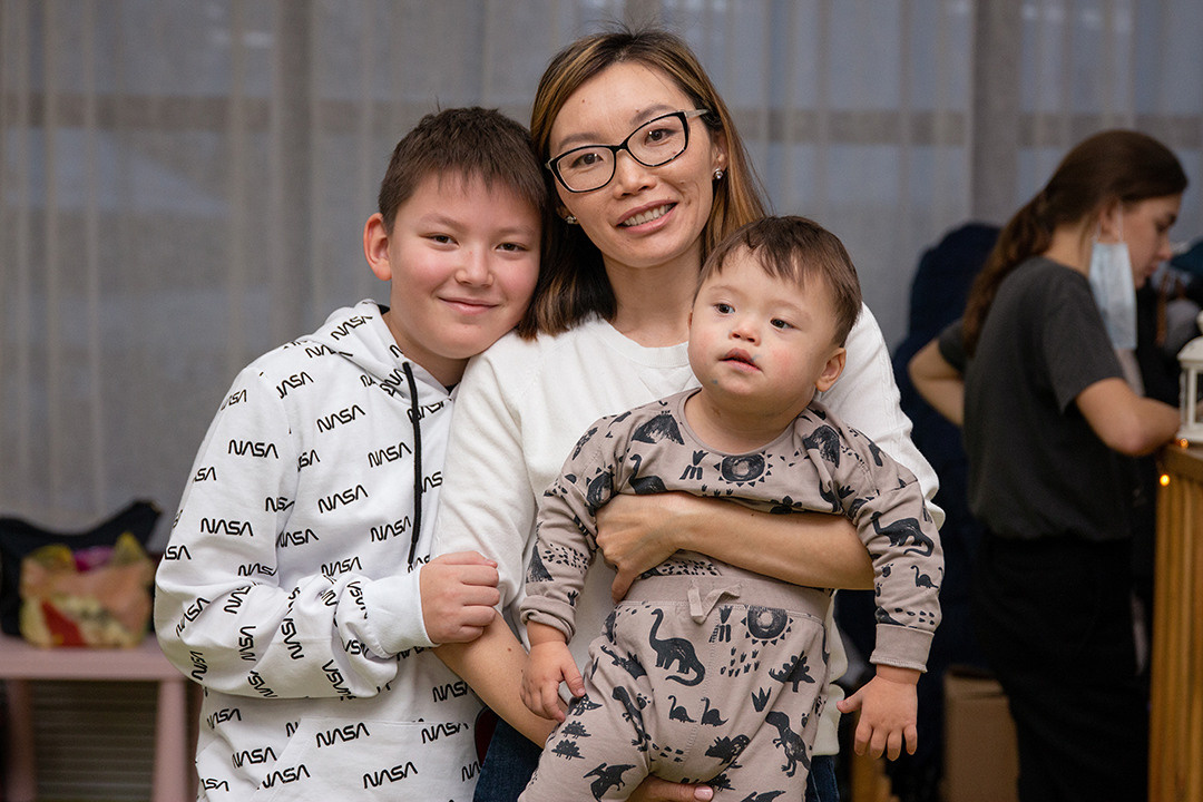 Новогодний праздник у солнечных деток. Svetlana Vidru Fotograf aus Speyer und Germersheim