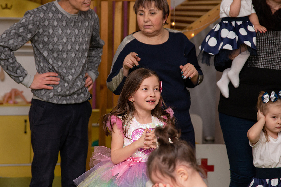 Новогодний праздник у солнечных деток. Svetlana Vidru Fotograf aus Speyer und Germersheim