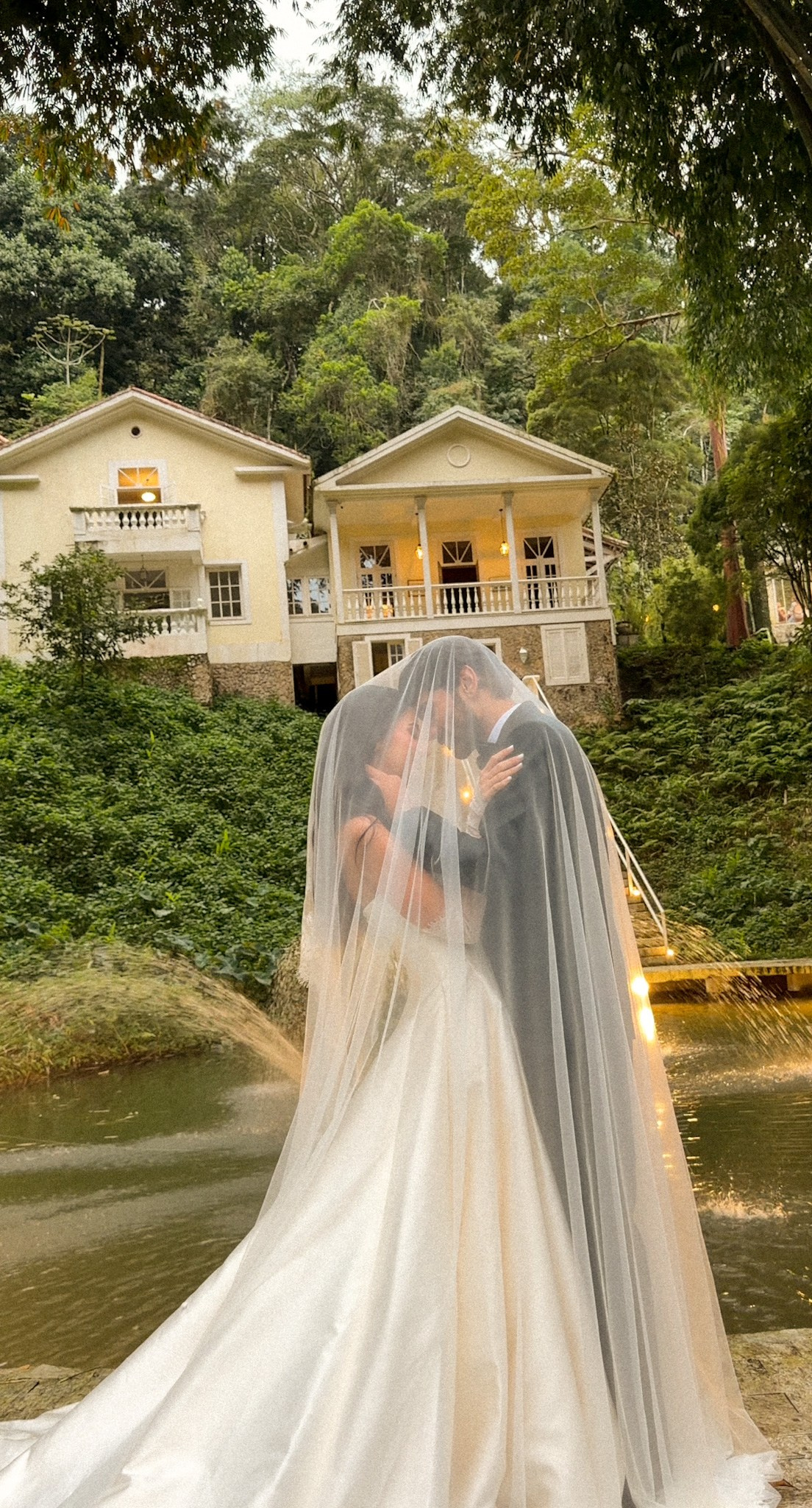 Casamento da Ilana e do Breno no Château do Lago