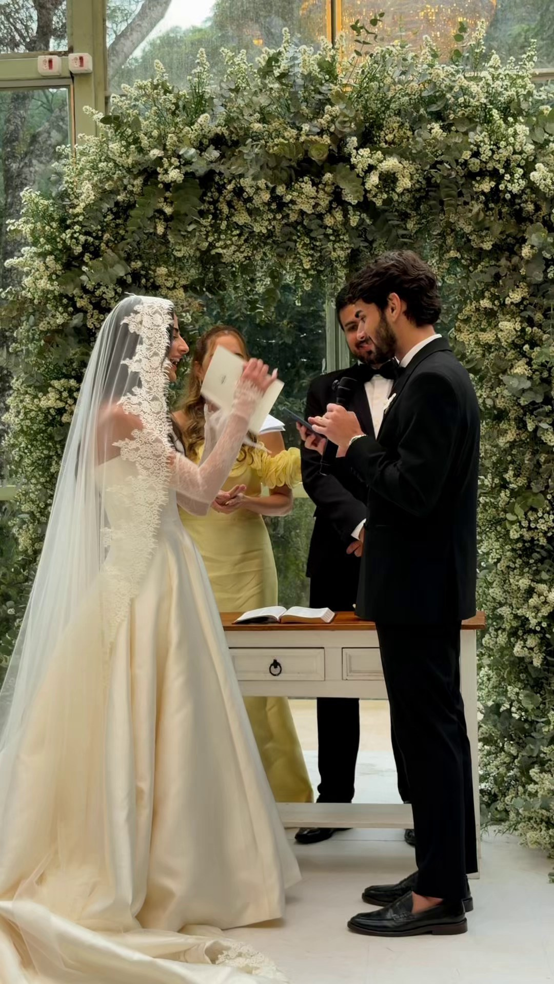 Casamento da Ilana e do Breno no Château do Lago
