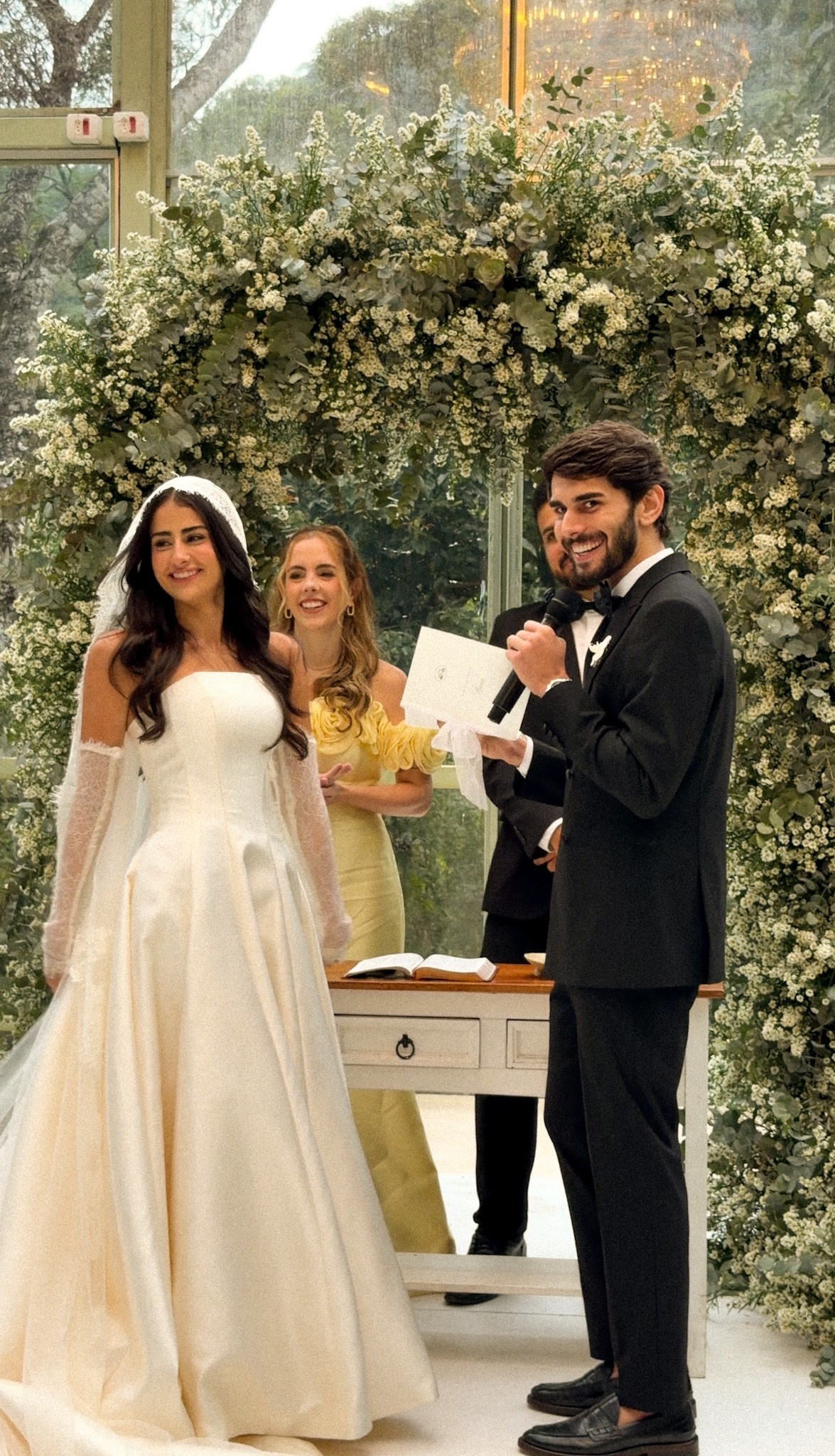 Casamento da Ilana e do Breno no Château do Lago