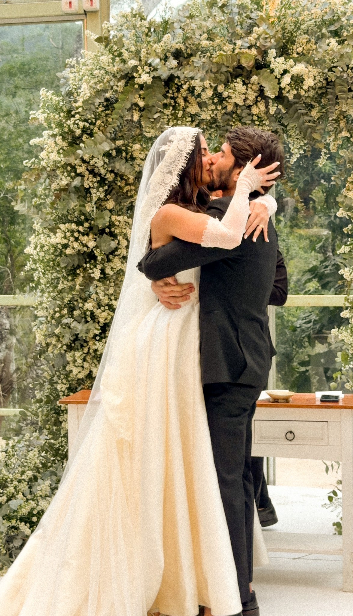 Casamento da Ilana e do Breno no Château do Lago