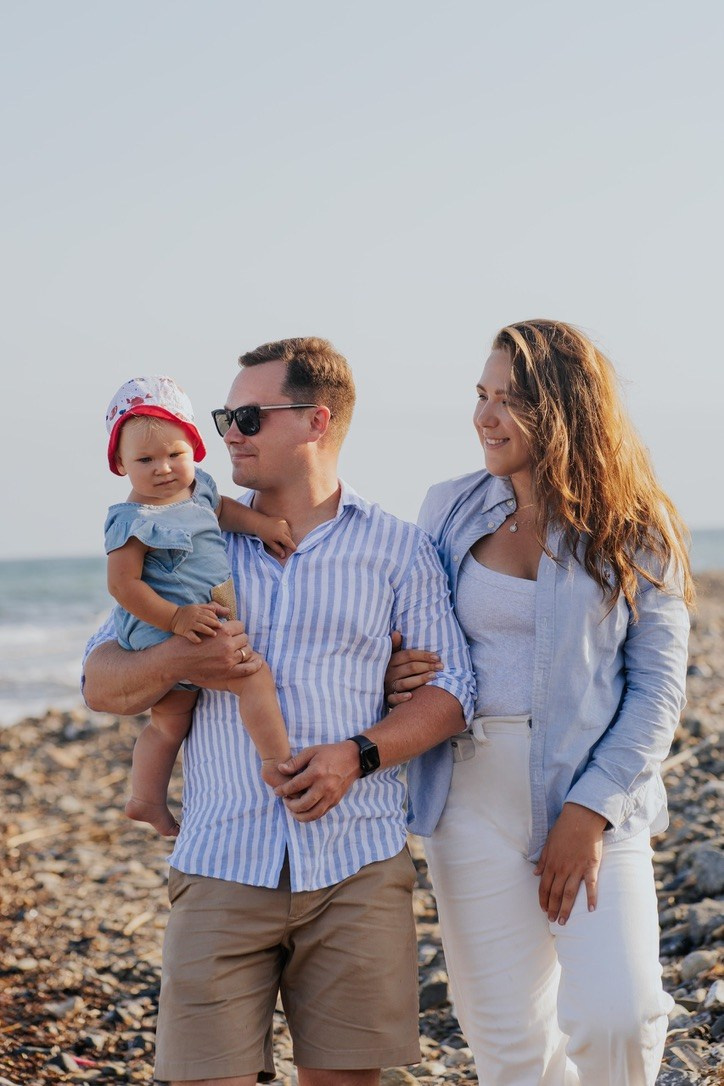 Dressing For A Family Photoshoot — Barcelona Family Photographer tips. DiaFoto — Wow Photographer in Barcelona | Premium Barcelona Photoshoot Experience