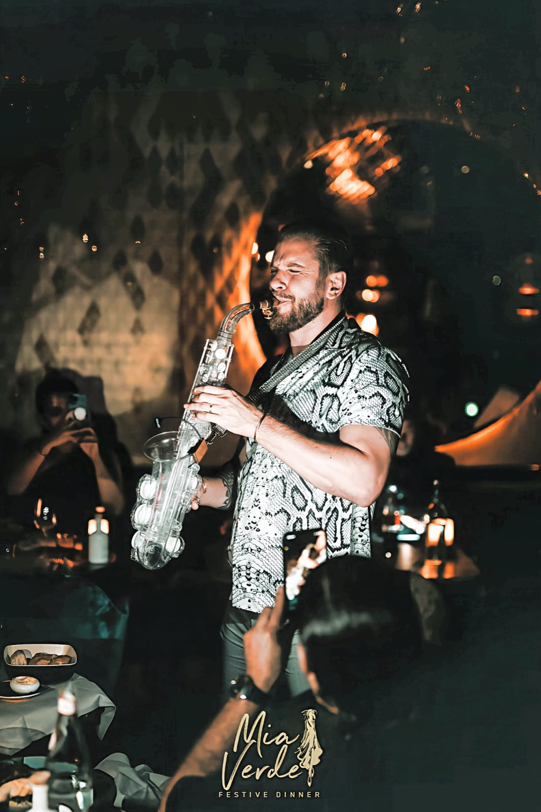 Эрик Галлуа саксофон. Вернов Продюксьон & АККА Мьюзик в ассоциации CASIDAF & BRUCEF