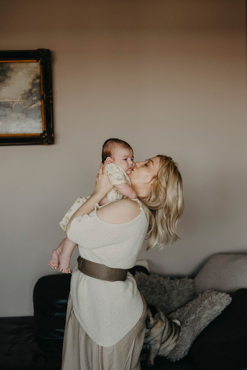 Jelena, Uros i Vasilije / porodicno fotografisanje kod kuce. Deciji i porodicni fotograf u Beogradu Oksana Skendzic