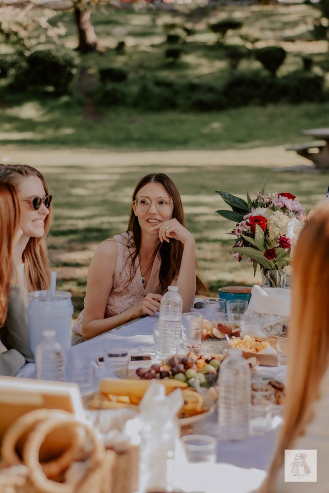 Picnic. Professional portrait photographer in Los Angeles | Axenia Haritonova