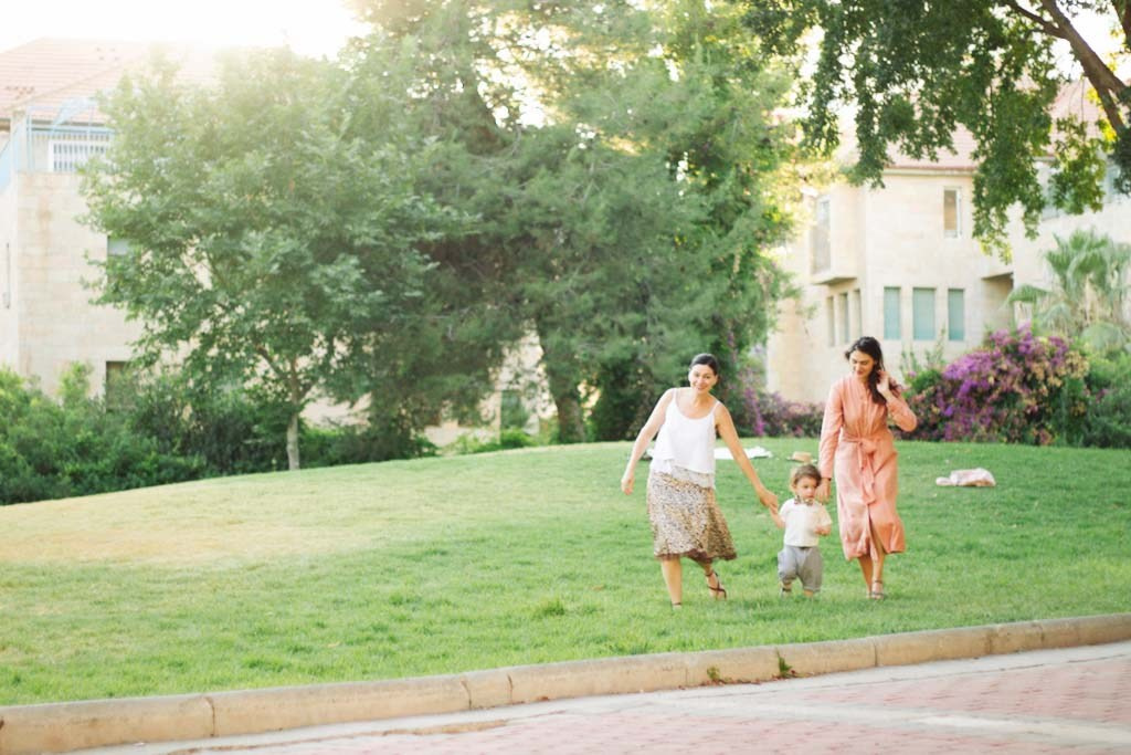 ME, SON AND GRANDMOTHER. PHOTOGRAPHER IN ISRAEL