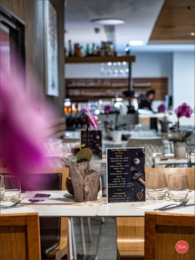 New Year 2025 in Manicook restraunt. Photographe à Strasbourg | Portraits, Studio, Enfants, Événements