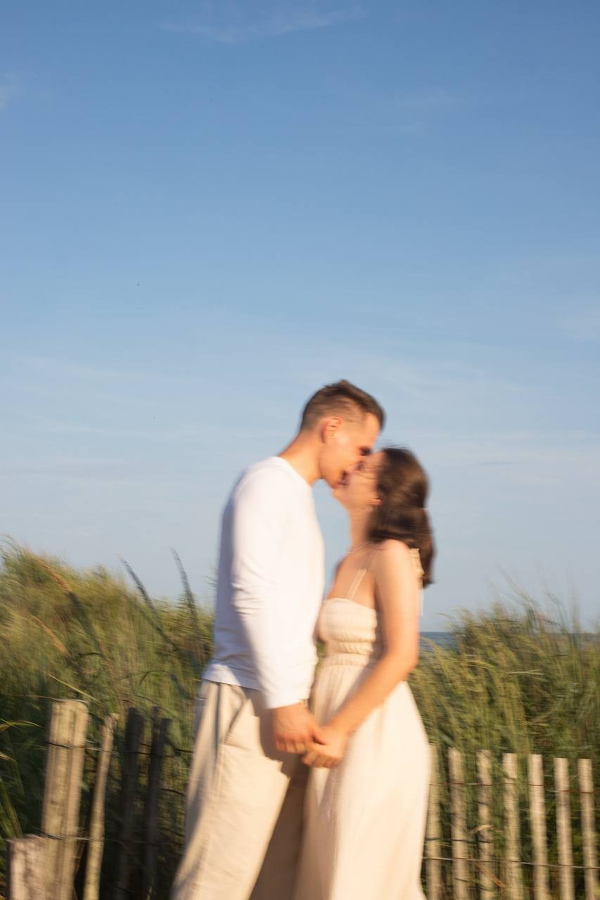 Beach pre wedding. Wedding Photographer & Videographer
