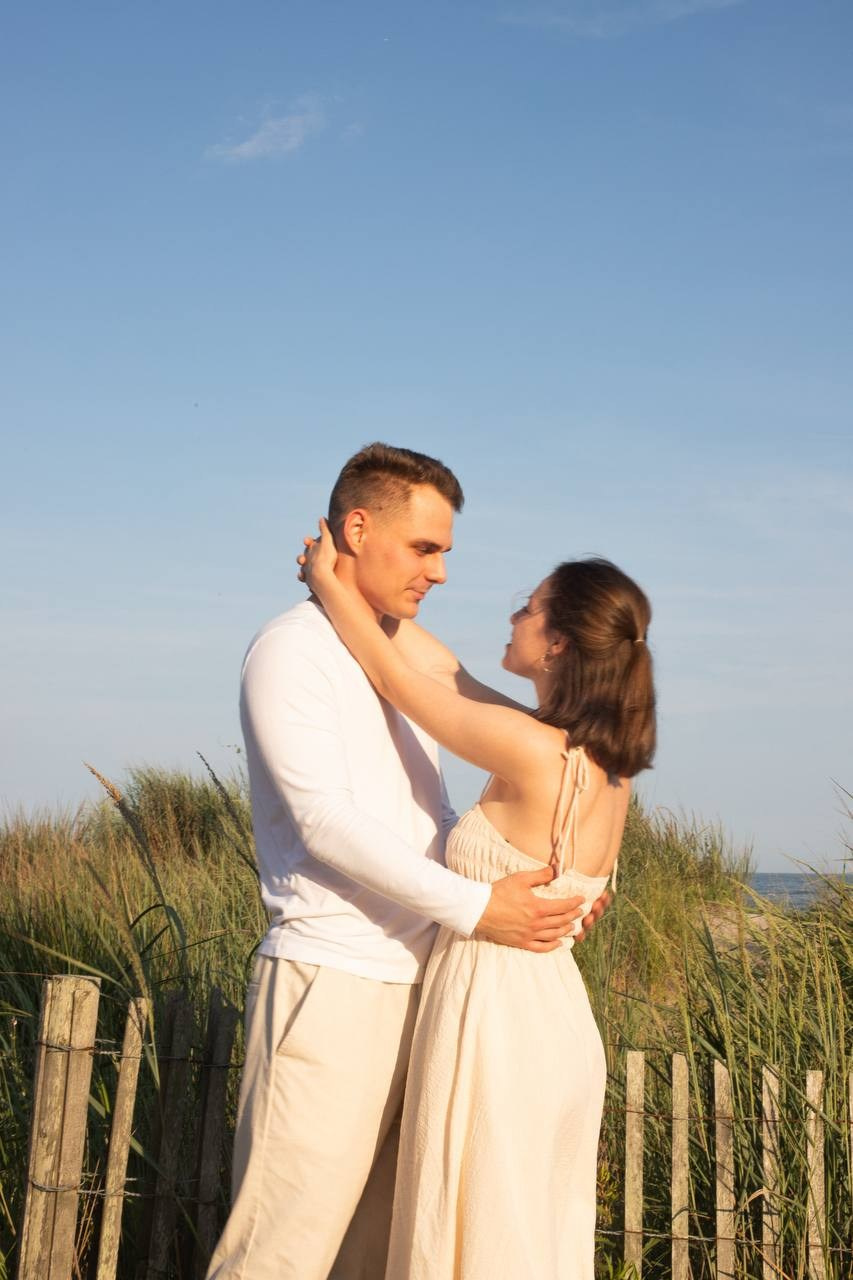 Beach pre wedding. Wedding Photographer & Videographer