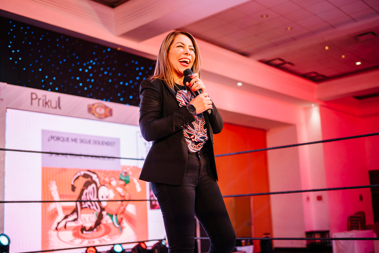 Panel de expertos en cumbre corporativa en Ciudad de México