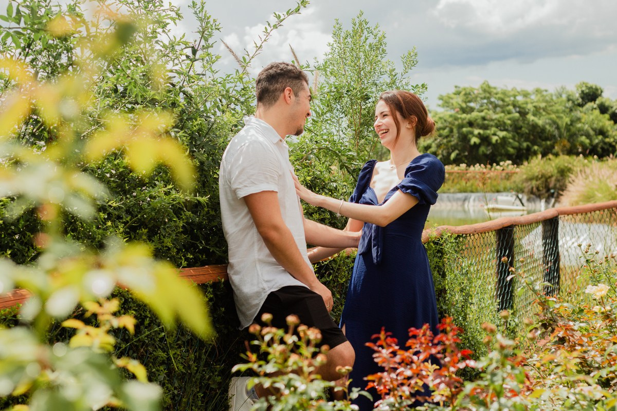 Ensaio de Casal em Holambra no Bloemen Park | Joyce Maria Fotografia. Joyce Maria Fotografia | Fotógrafa em Holambra