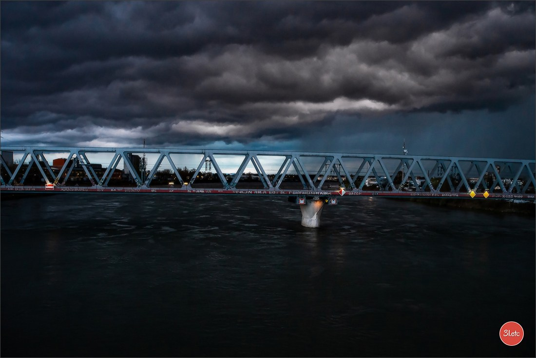 Le premier orage est arrivé. Photographe à Strasbourg | Portraits, Studio, Enfants, Événements