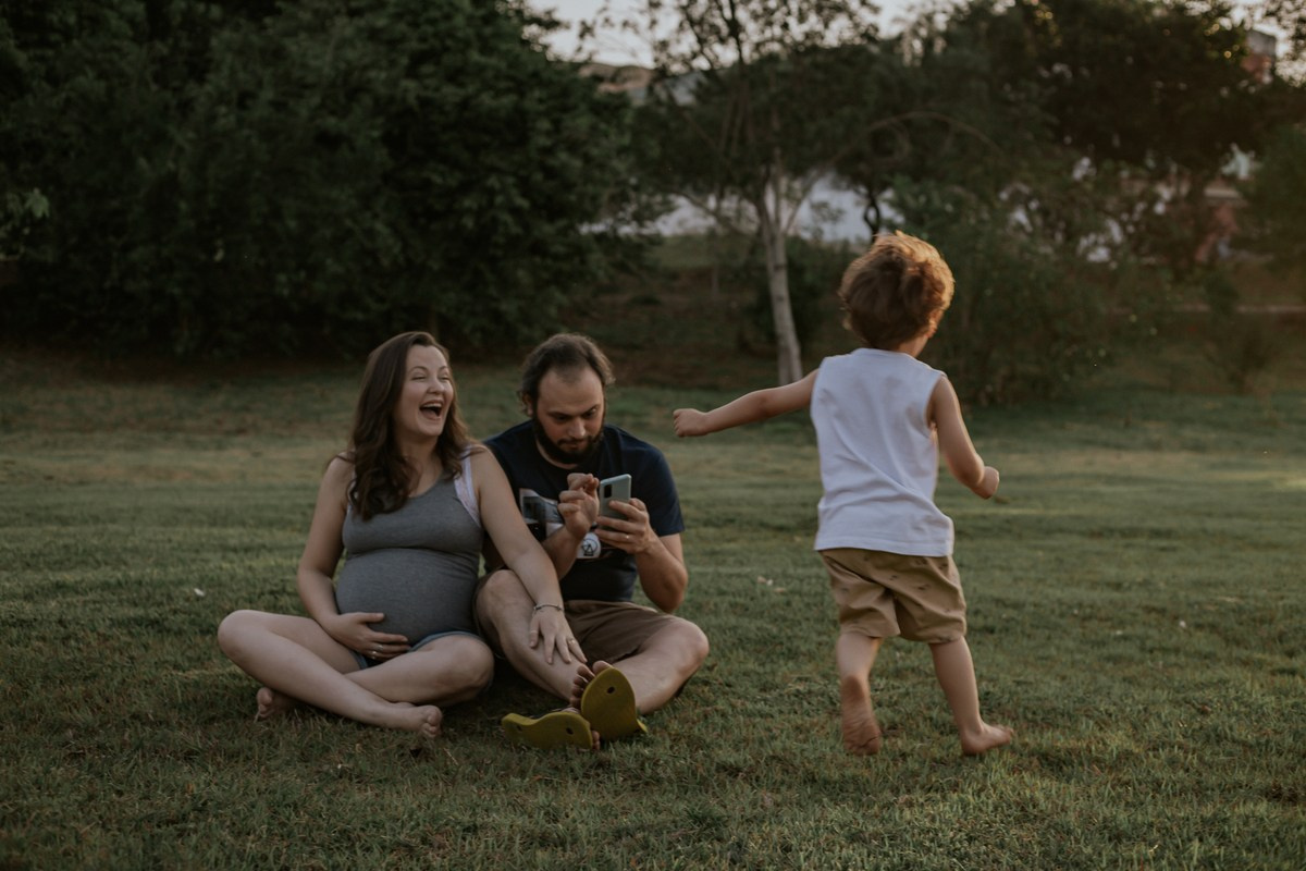 Luana, Victor e Theo a espera de Luísa. Fotógrafa de Eventos em São Paulo e Sorocaba Kika Damasceno