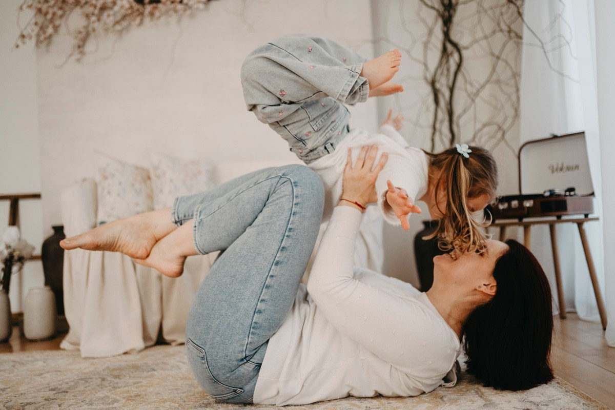 Miljana, Danka i Ilija — fotografisanje MAMINO. Deciji i porodicni fotograf u Beogradu Oksana Skendzic