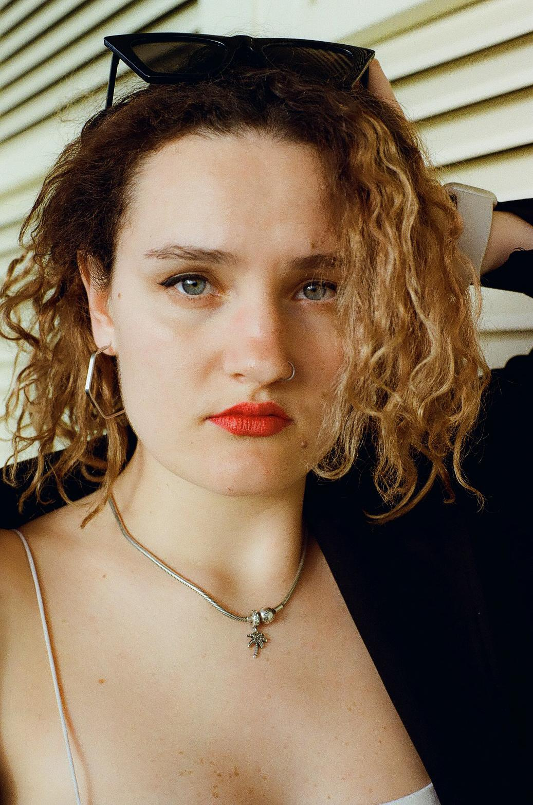 Алина. Film portrait photographer