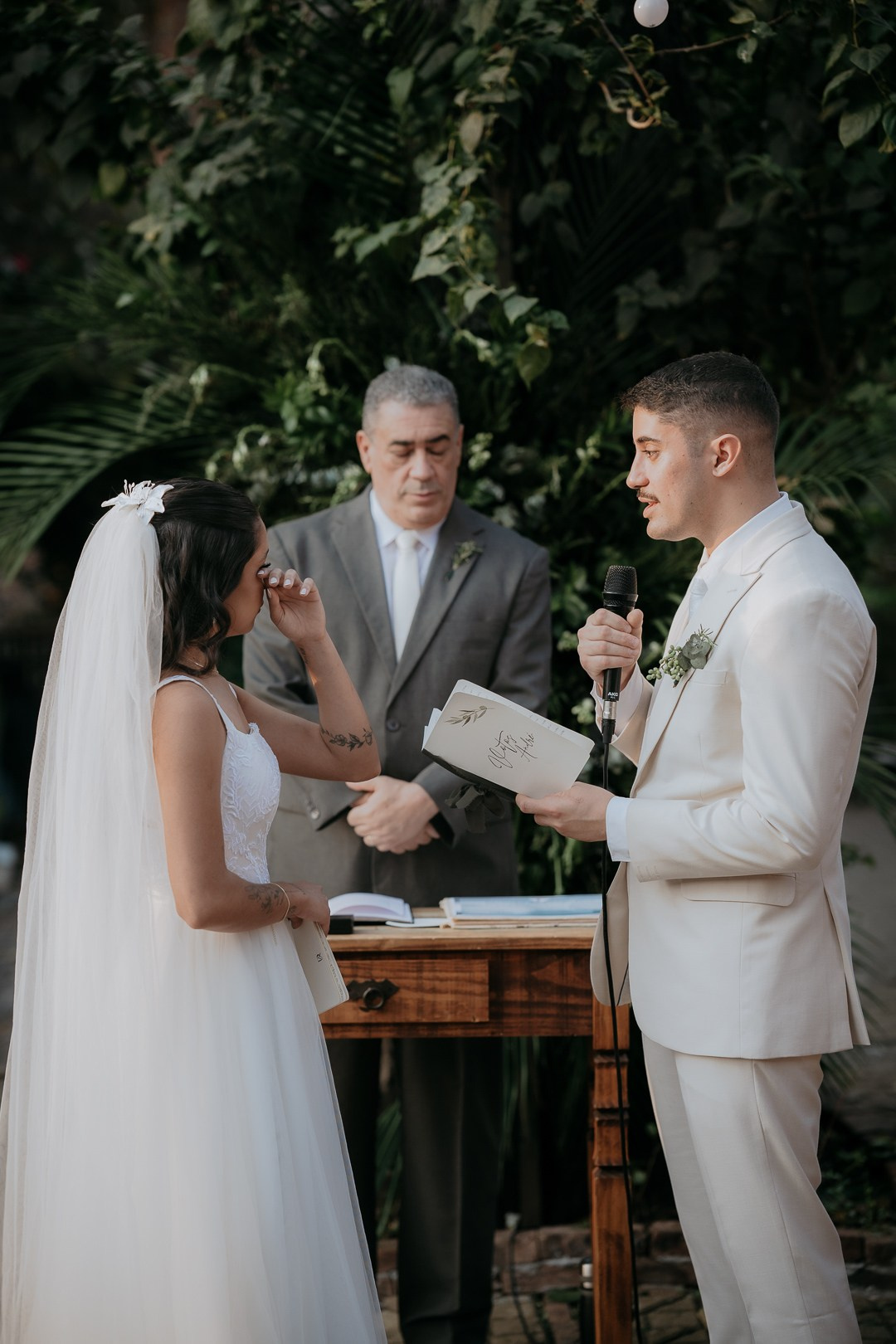Debora e Andre. Edu e Josi Fotografia de Casamento em Belo Horizonte | Fotos Naturais