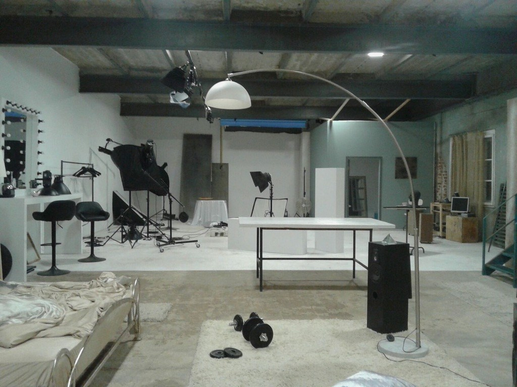 Studio Photogenic. Commercial and studio photographer in Belgrade