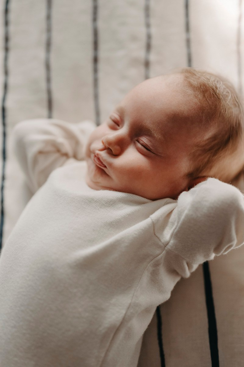 Fotografisanje bebe kod kuce — Milana, Milos, Marko i Mila. Deciji i porodicni fotograf u Beogradu Oksana Skendzic