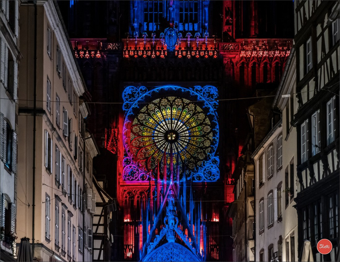 La mise en lumière de la Cathédrale de Strasbourg, du 5 juillet au 8 s. Photographe à Strasbourg | Portraits, Studio, Enfants, Événements