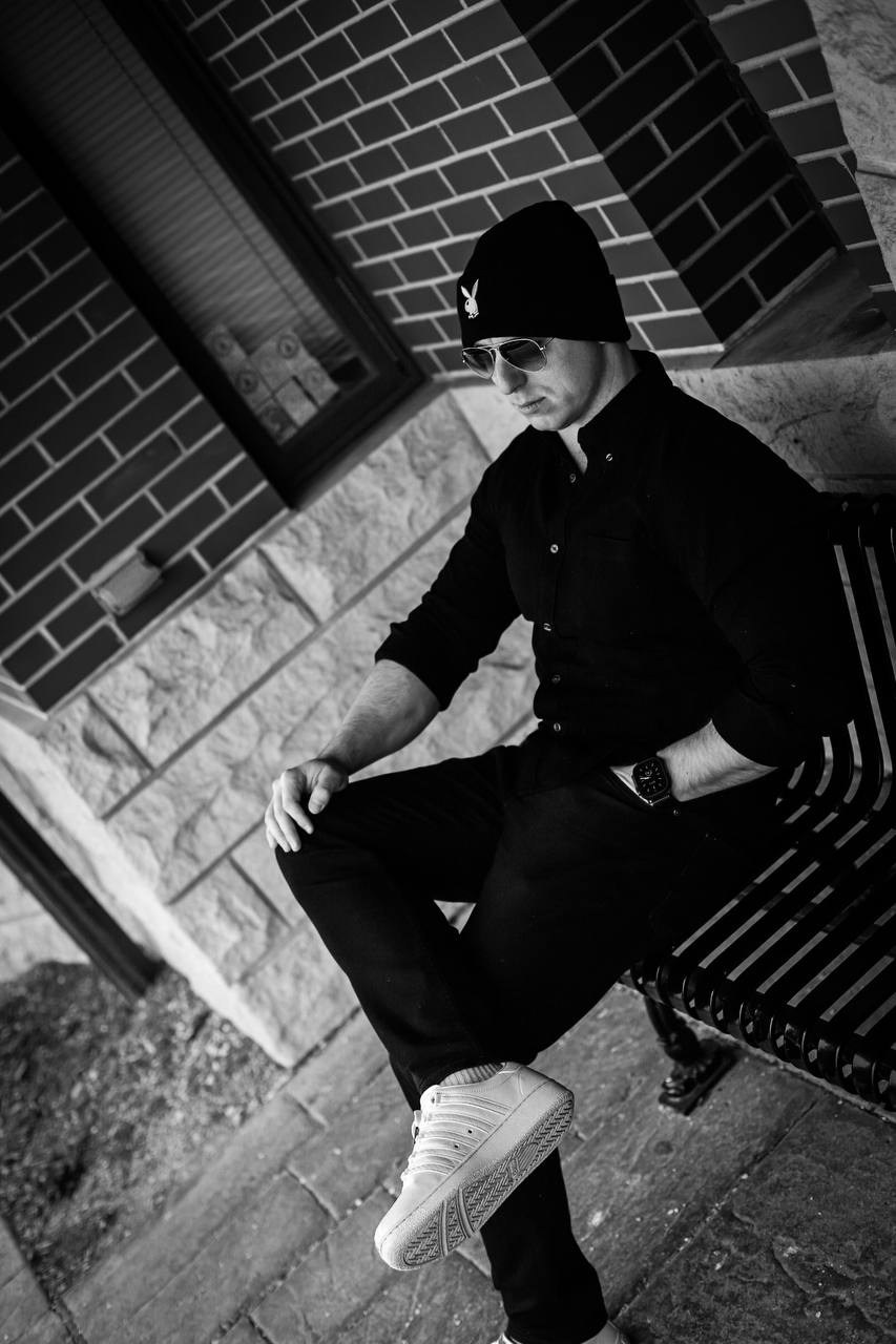 Vitalik. VALERIIA VIUNOVA individual shooting\love story\event\brand