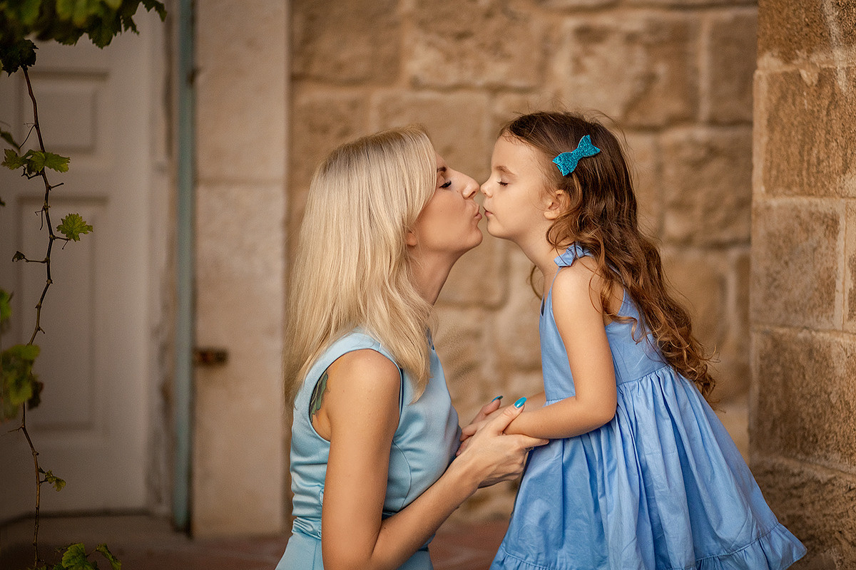 משפחה. נטליה רוזמן צלמת הריון ניובורן ילדים ובוק בת מצווה