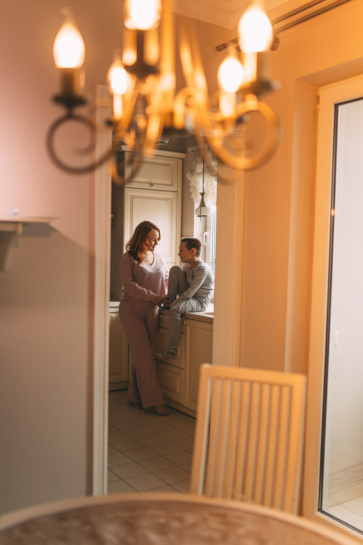 Домашняя съёмка мама с сыном. Fotogrāfs Rīgā — Katerina Gordik