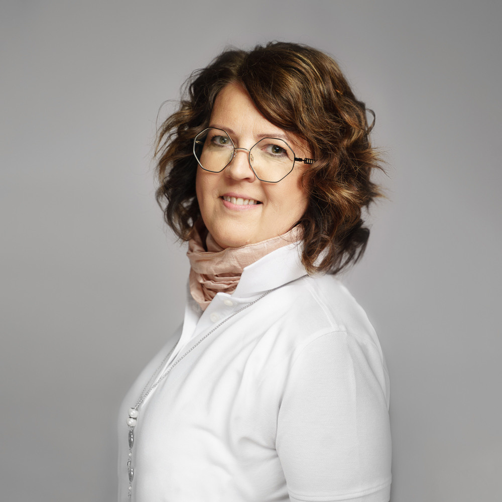 HEAD SHOOTS PHARMACY. Professional garden design and photography services in London