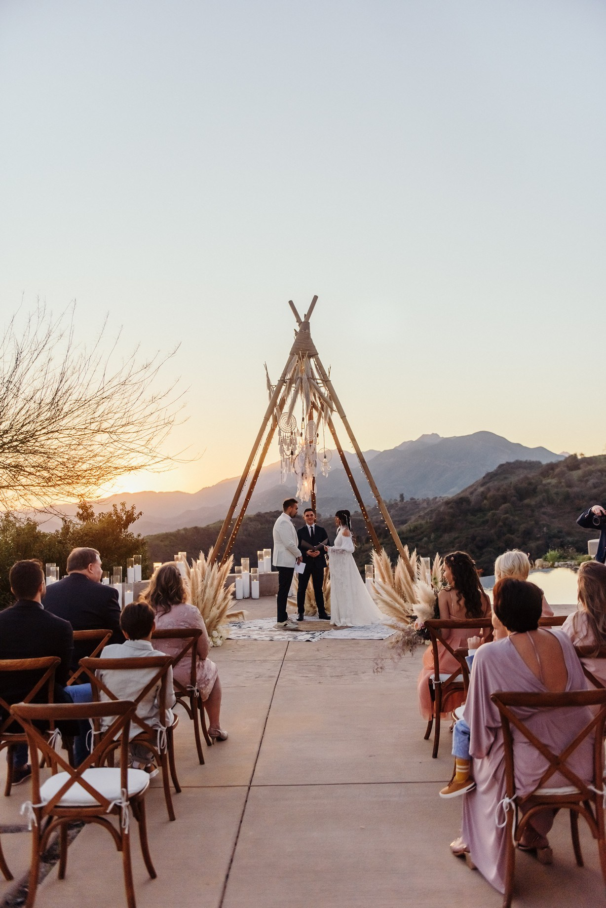 Wedding photo shoot. Wedding photographer. Wedding, maternity and family photographer in Charlotte Tasha Minn