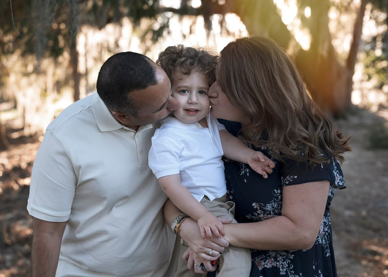 Family photographer Alice Green. Portrait, kids and family photographer in Wesley Chapel Alina Alice Osipova