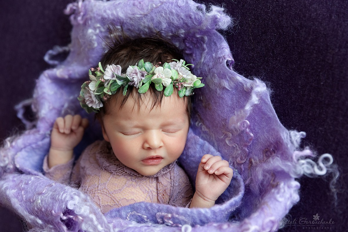 Новонароджені малюки. Дитячий, сімейний, а також newborn фотограф і викладач у Києві Наталія