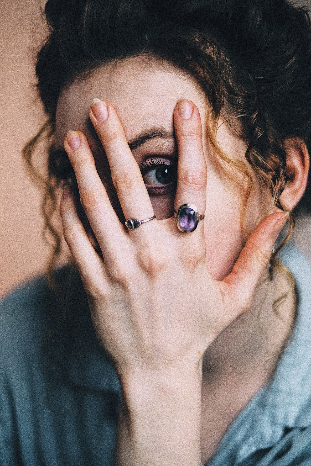 Indoor Portraits. Sasha Silver Photography