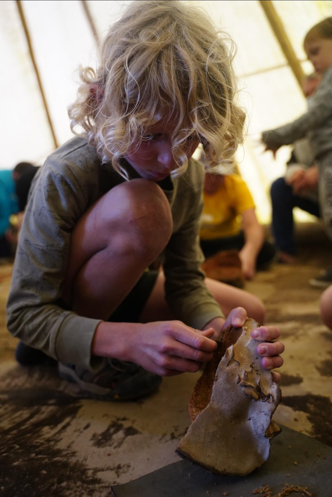 Семейный палаточный лагерь «Путешествие в Прошлое». Семейные лагеря в Европе с Ниной Янечковой и Ириной Зиновьевой