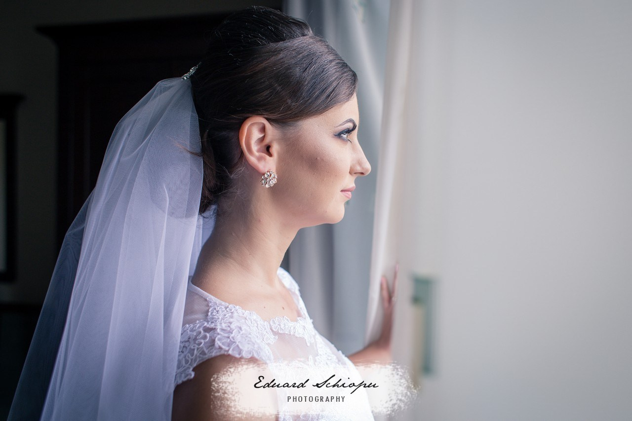 Laura si Bogdan by fotograf nunta Vaslui — Eduard Schiopu