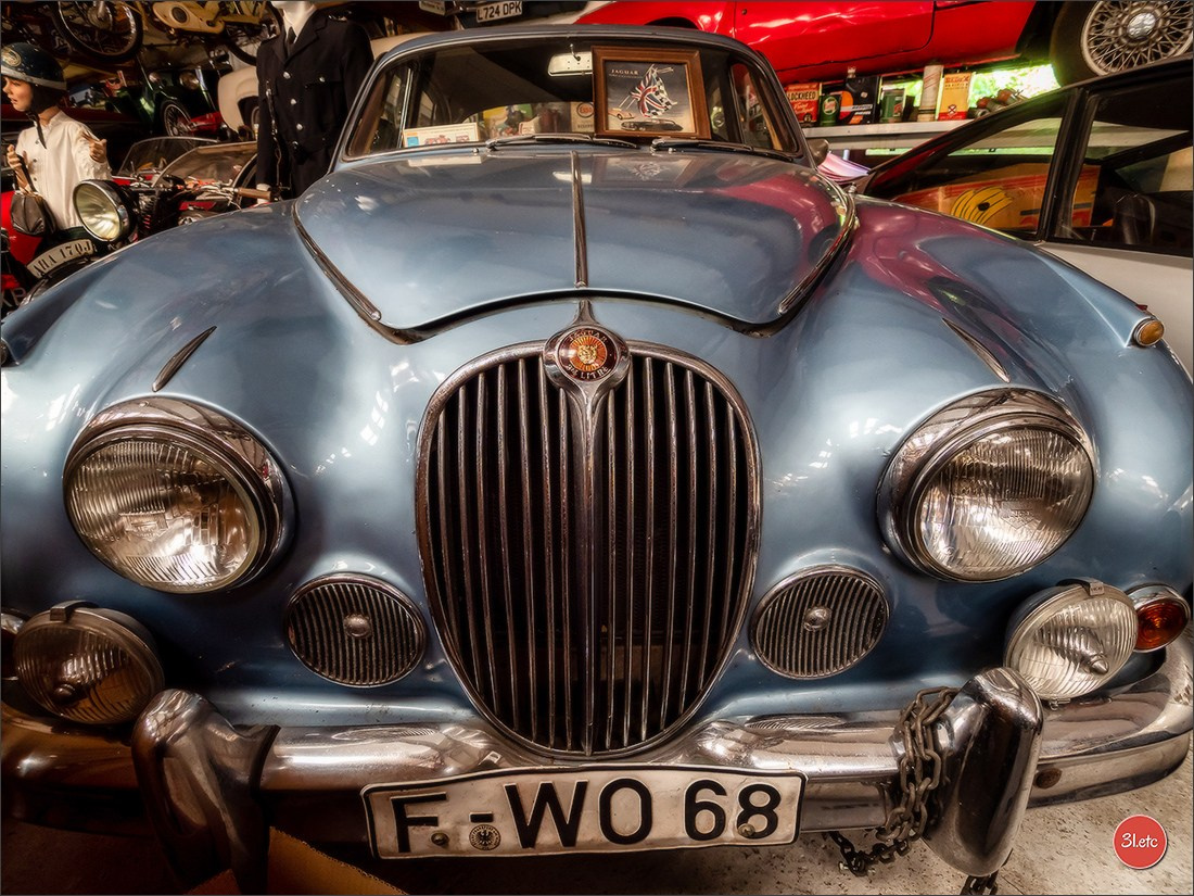 Удивительное место - частный музей старинного хлама - Fahrzeugmuseum. Photographe à Strasbourg | Portraits, Studio, Enfants, Événements