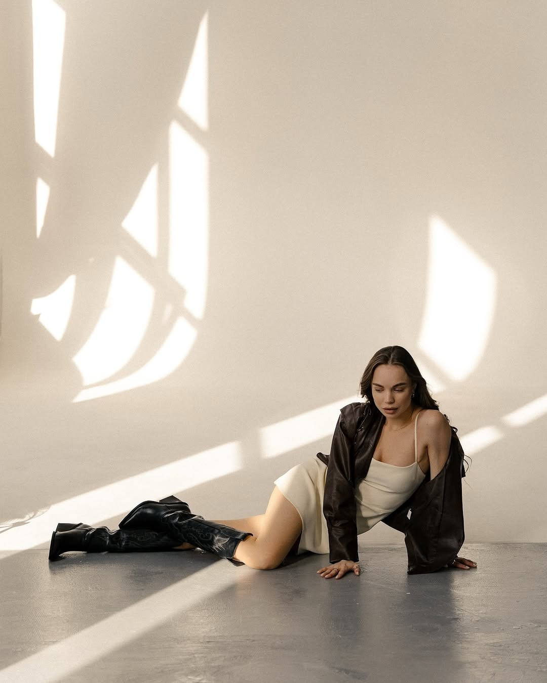 Брендовая съёмка | Одежда и визуальный стиль. Бренд & Женский фотограф в Таллинне / Фотограф Таллинн